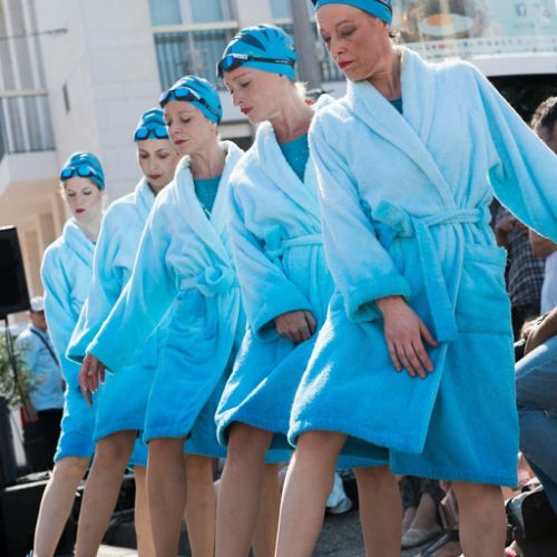 nageuses sur bithume-1